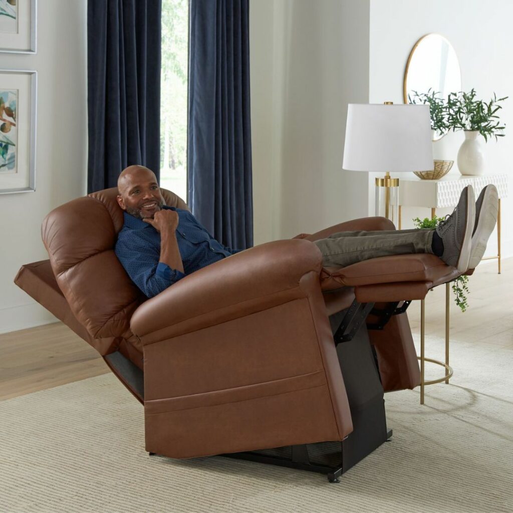 senior lift chair elderly in Surprise