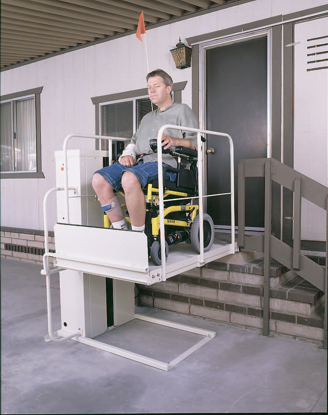 Surprise macs pl50 stair chair lift